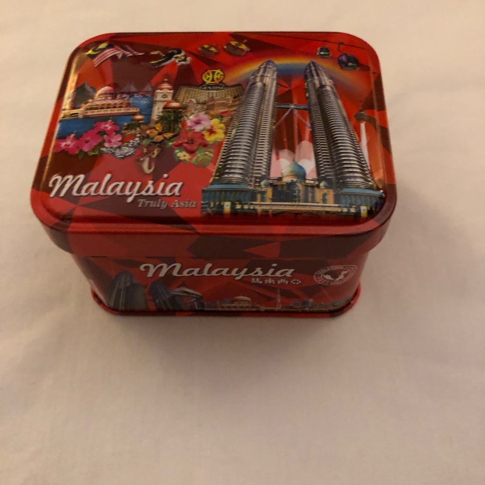 Malaysia Souvenir Metal Tin with Decorative Keepsake Shotglass Metal Skyline
